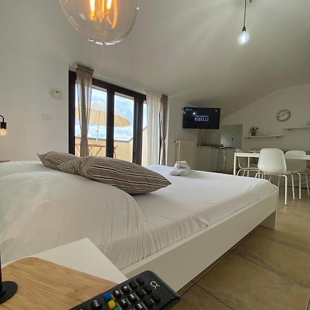 Attico Con Terrazzo Panoramico Maiella - 1Piano - Vasto Appartement Buitenkant foto